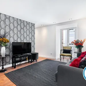 Apartment Whome | Graca Family
